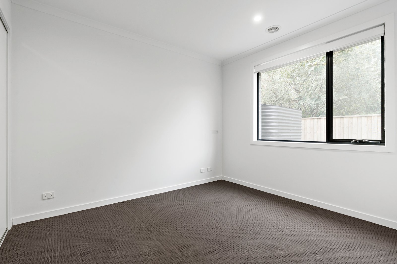 Property Gallery Thumbnail 5