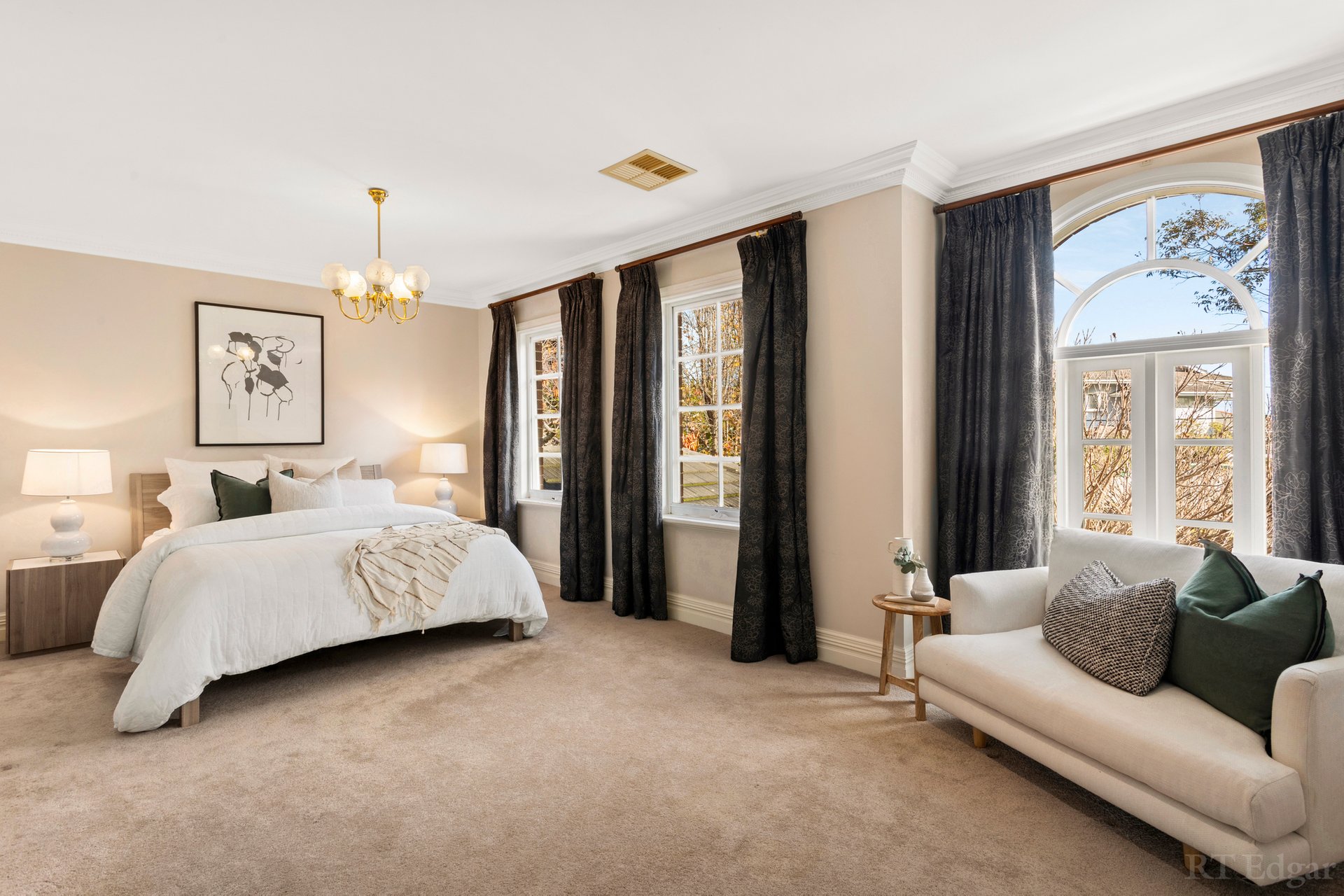 Property Gallery Thumbnail 7
