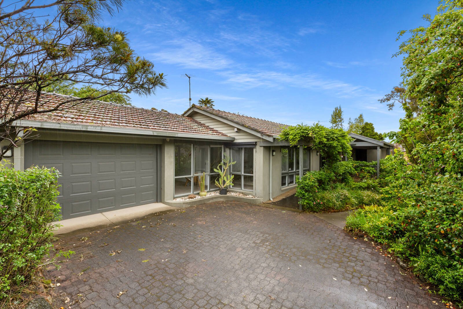 Property Gallery - Main Image