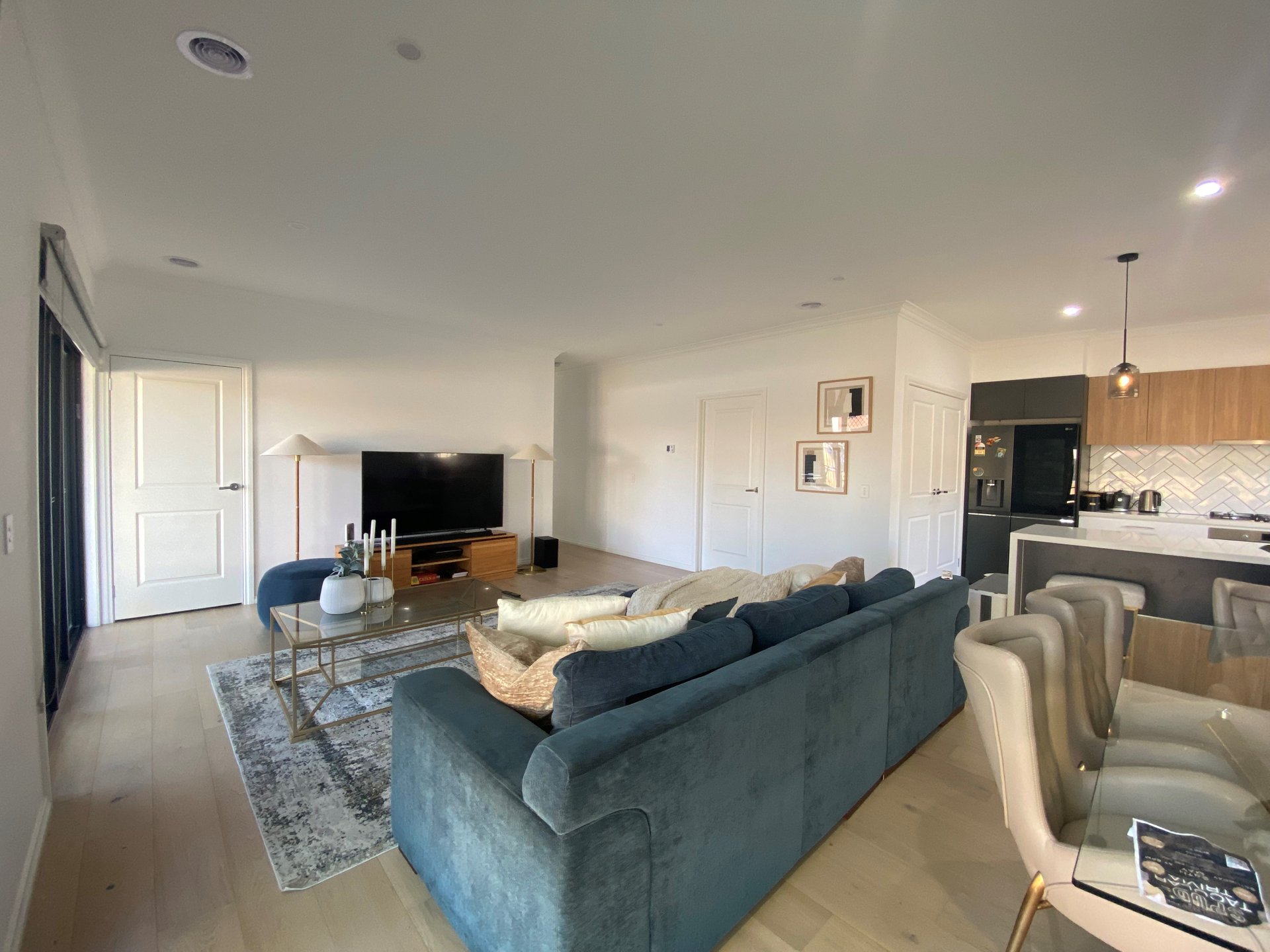 2/6 Ryland Avenue, Croydon image 2