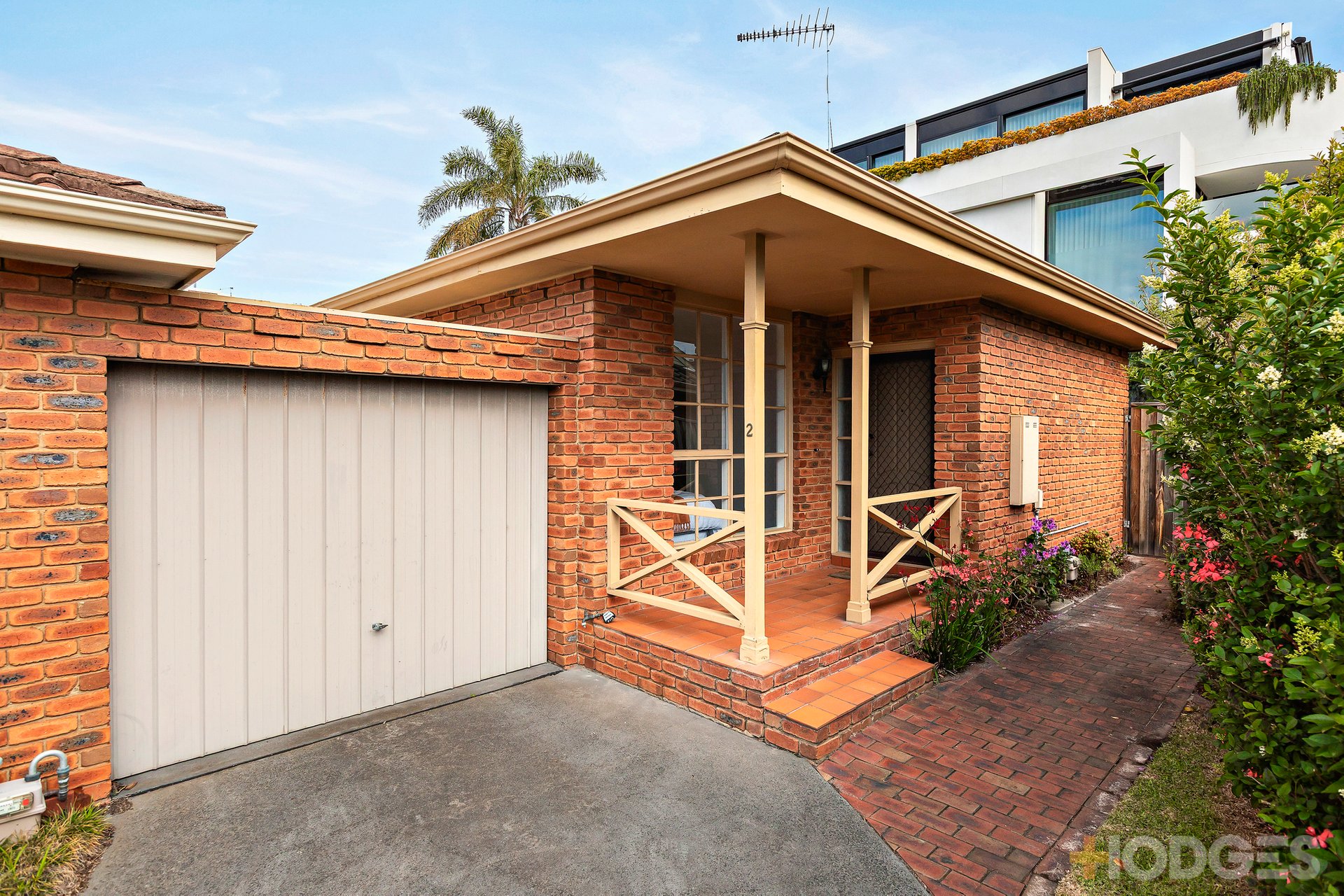 2 / 6 Sandringham Road Sandringham
