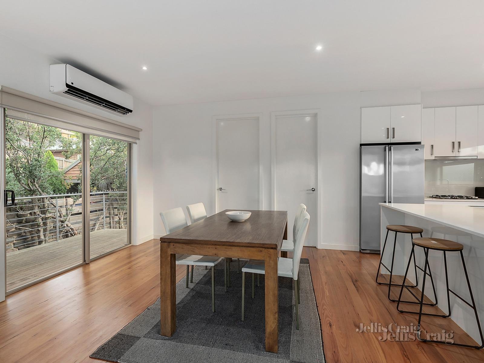 2/6 Shalbury Avenue, Eltham image 3