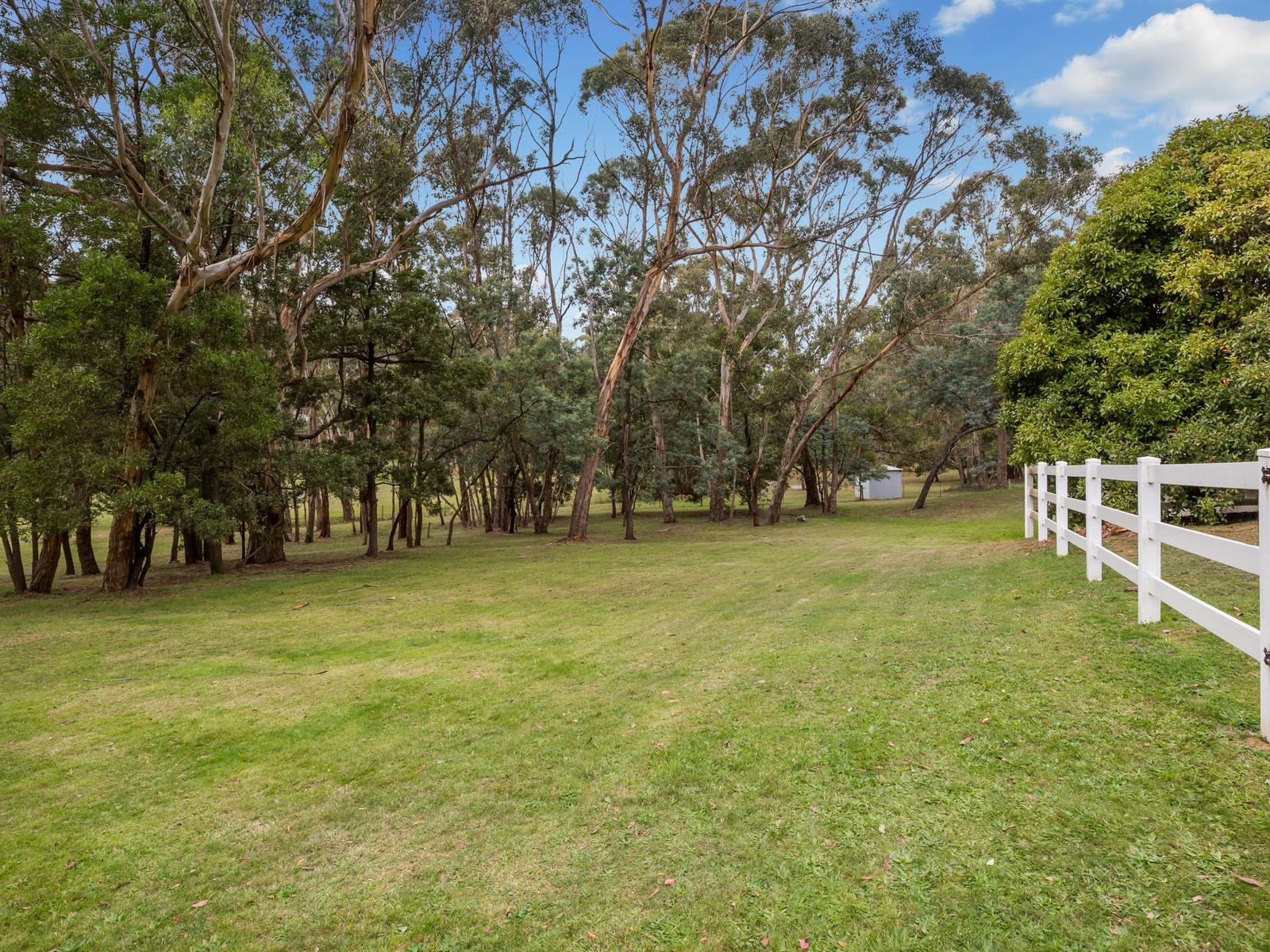 26 Shannon Court, Woodend image 13