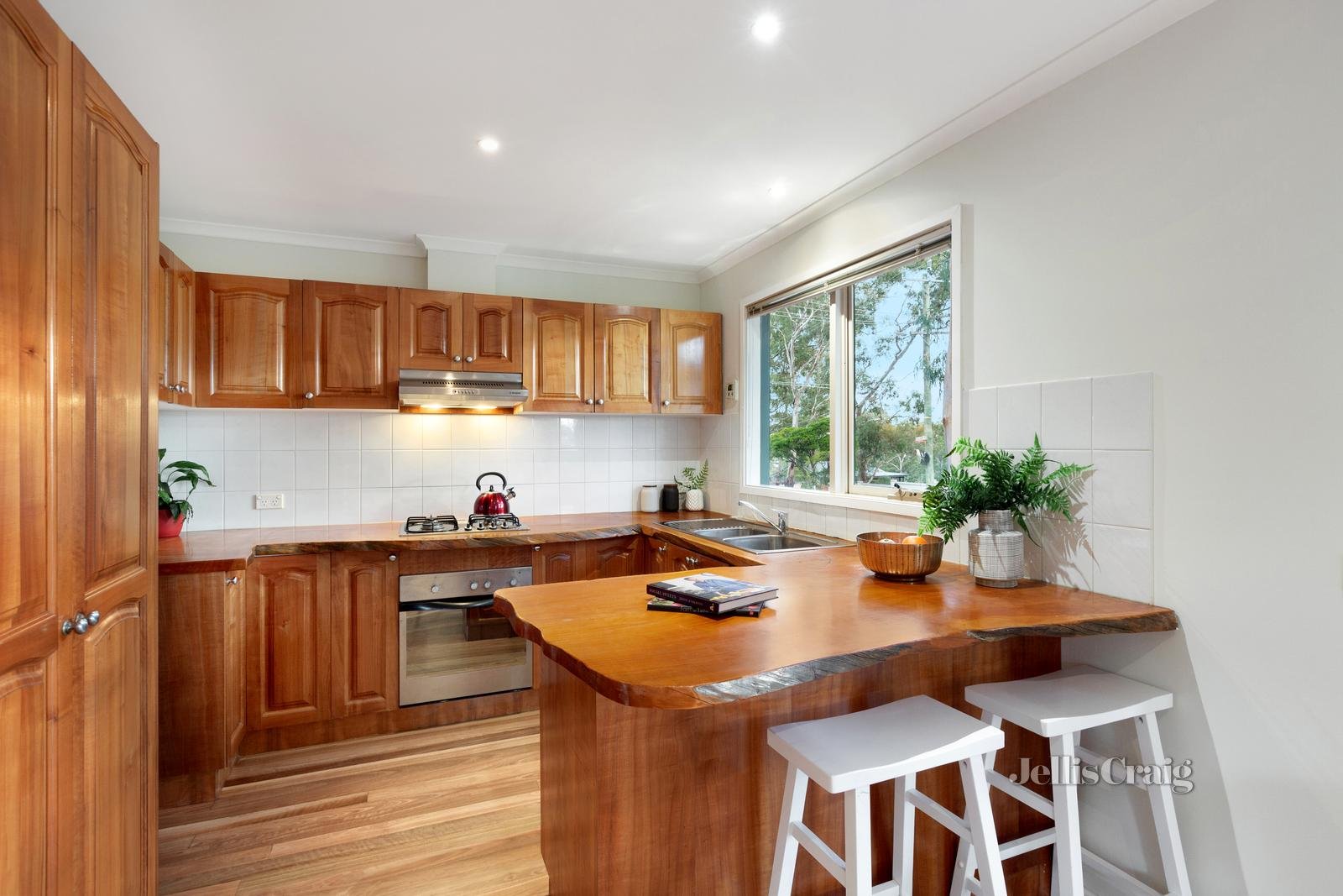 26 Sheffield Street, Eltham image 4