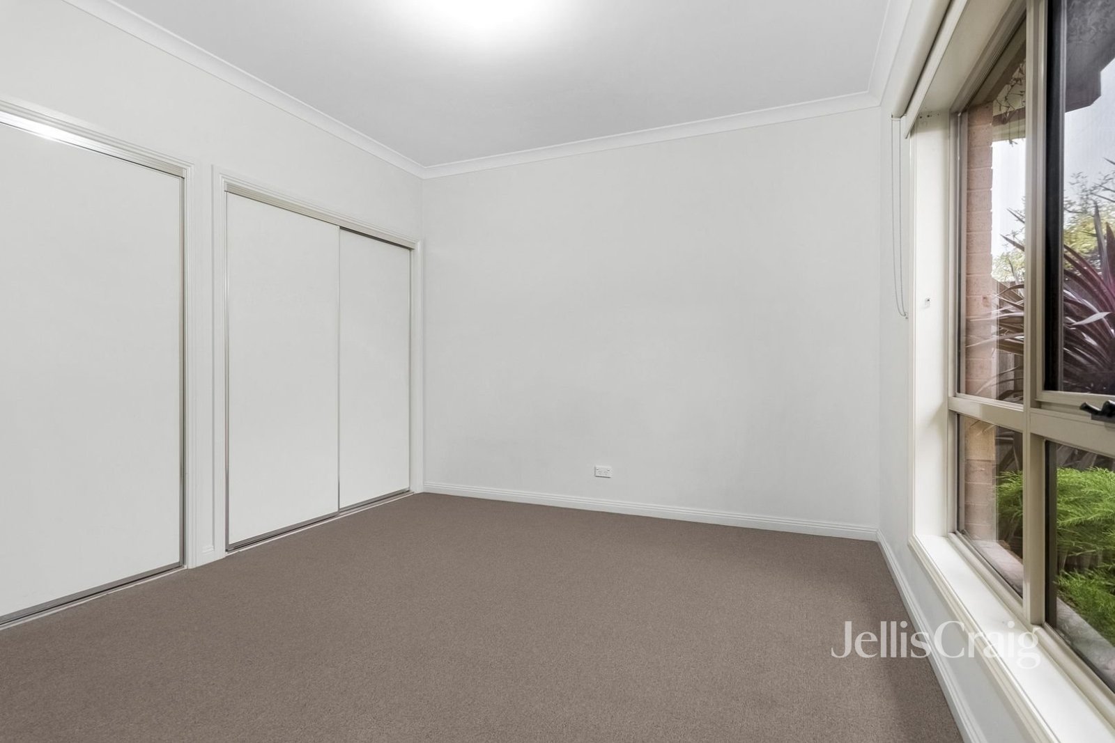 2/6 Smith Street, Reservoir image 4