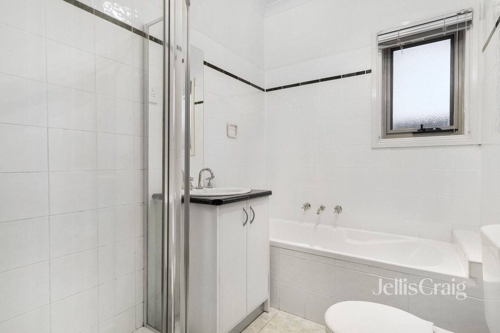 2/6 Smith Street, Reservoir image 5