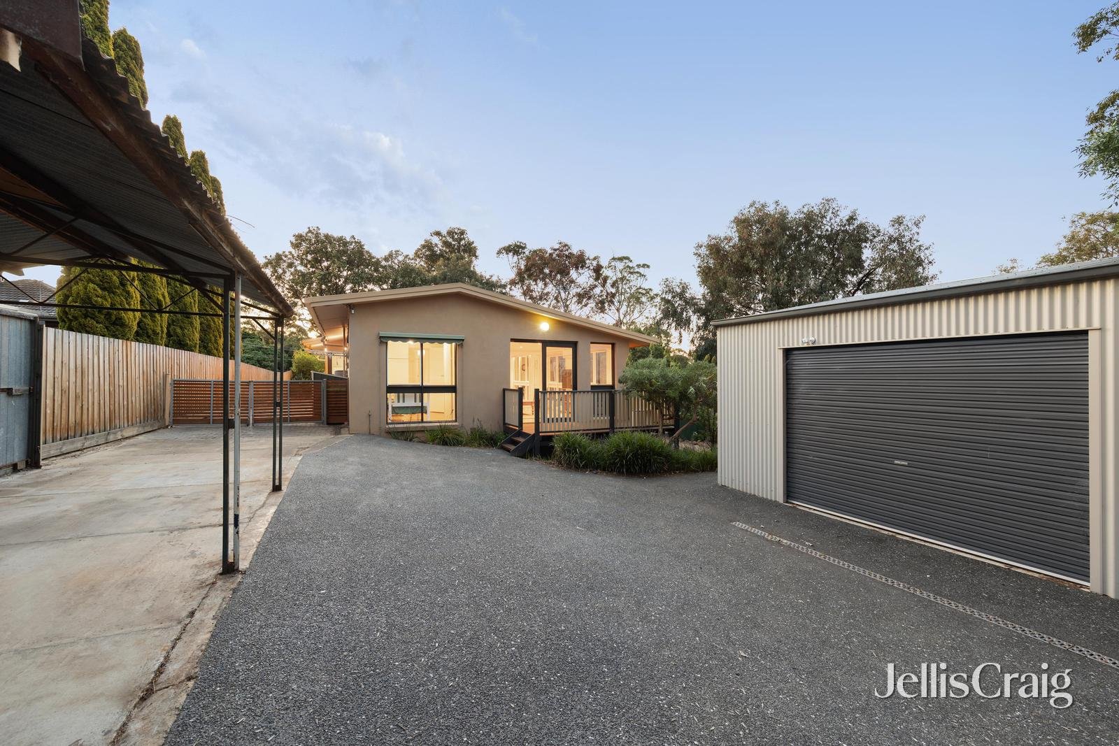 26 Springfield Street, Briar&nbsp;Hill image 2