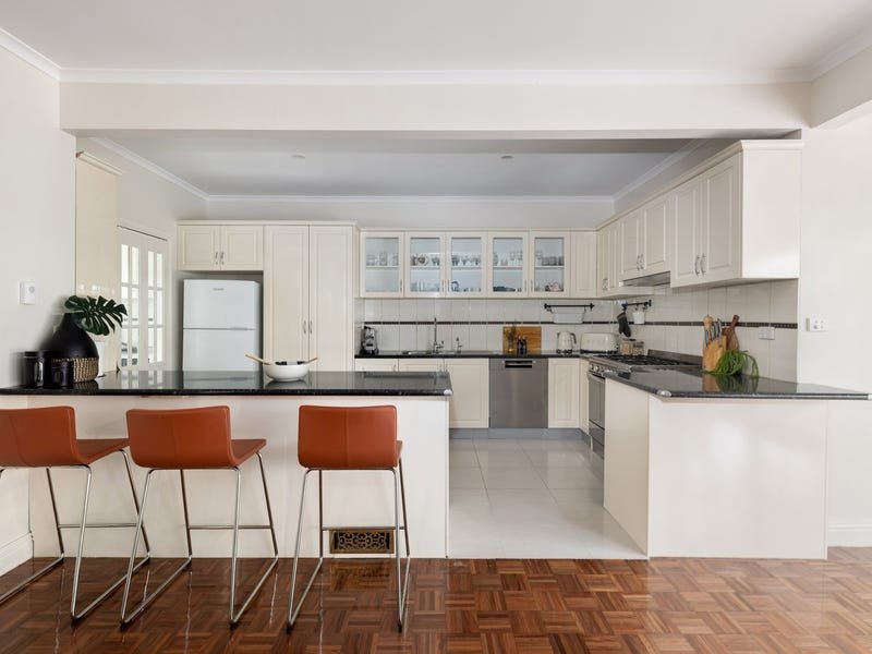 Property Gallery Thumbnail 4