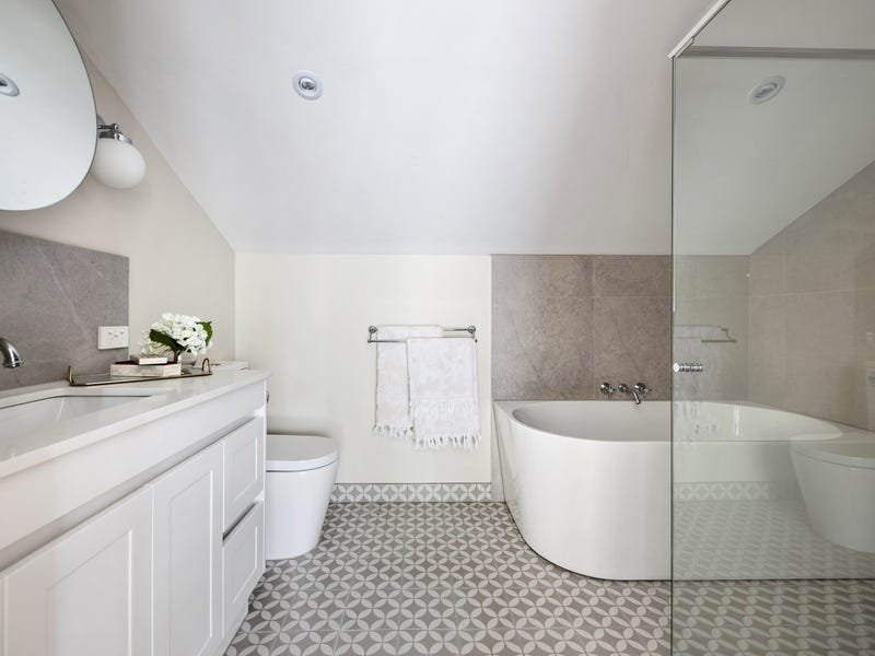 Property Gallery Thumbnail 16