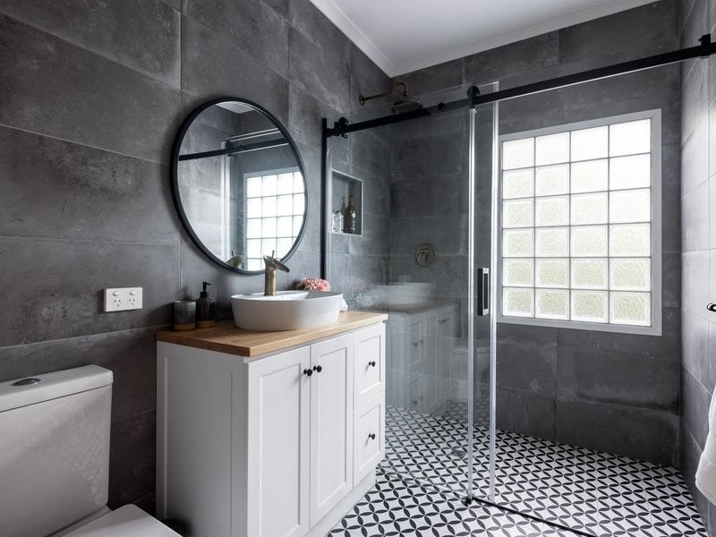 Property Gallery Thumbnail 17