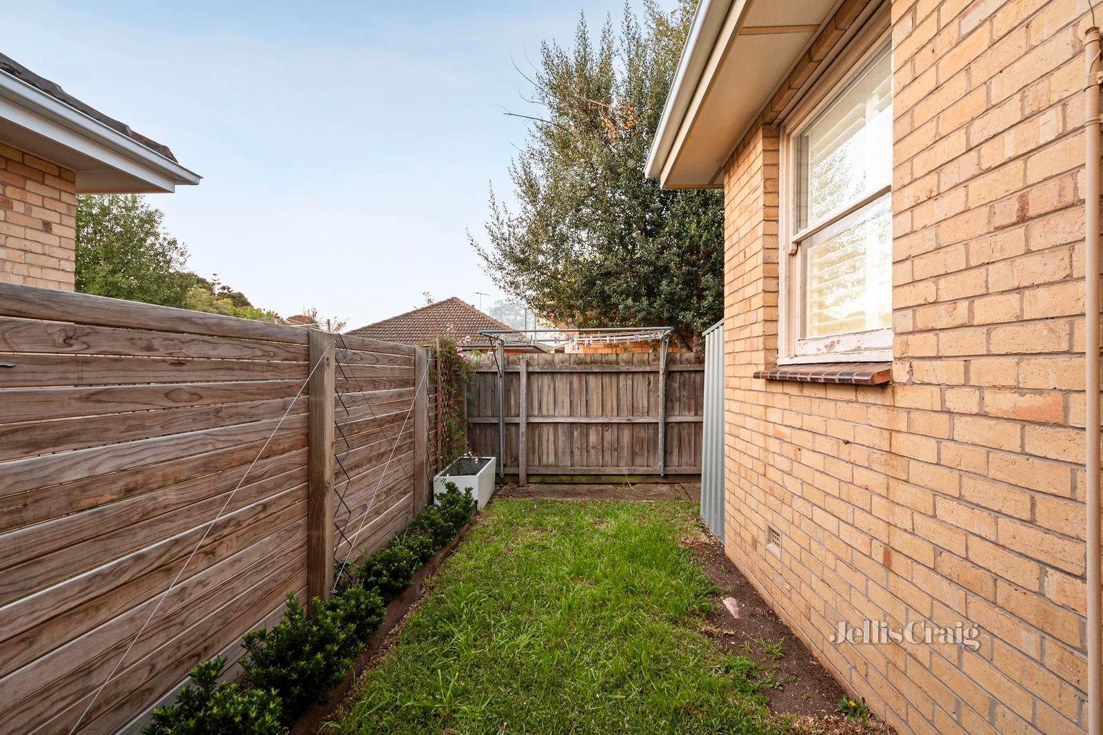 2/6 Strachan Avenue, Manifold Heights image 10