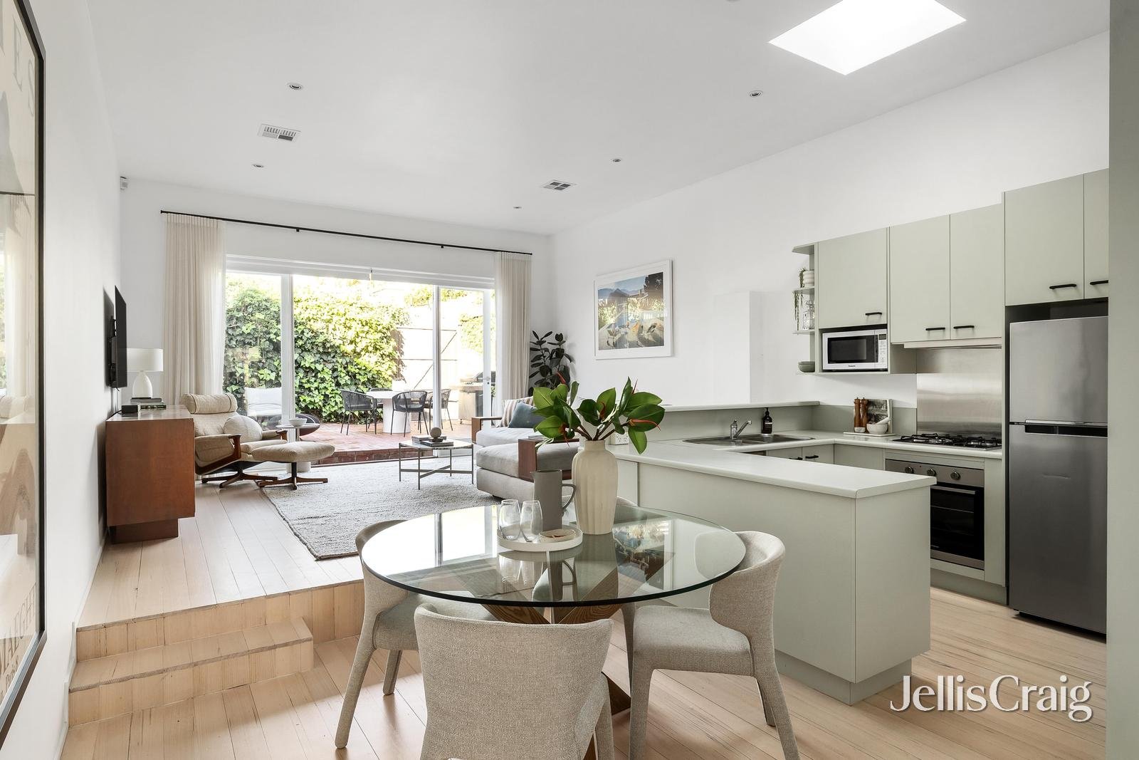 26 Stuart Street, Armadale image 5