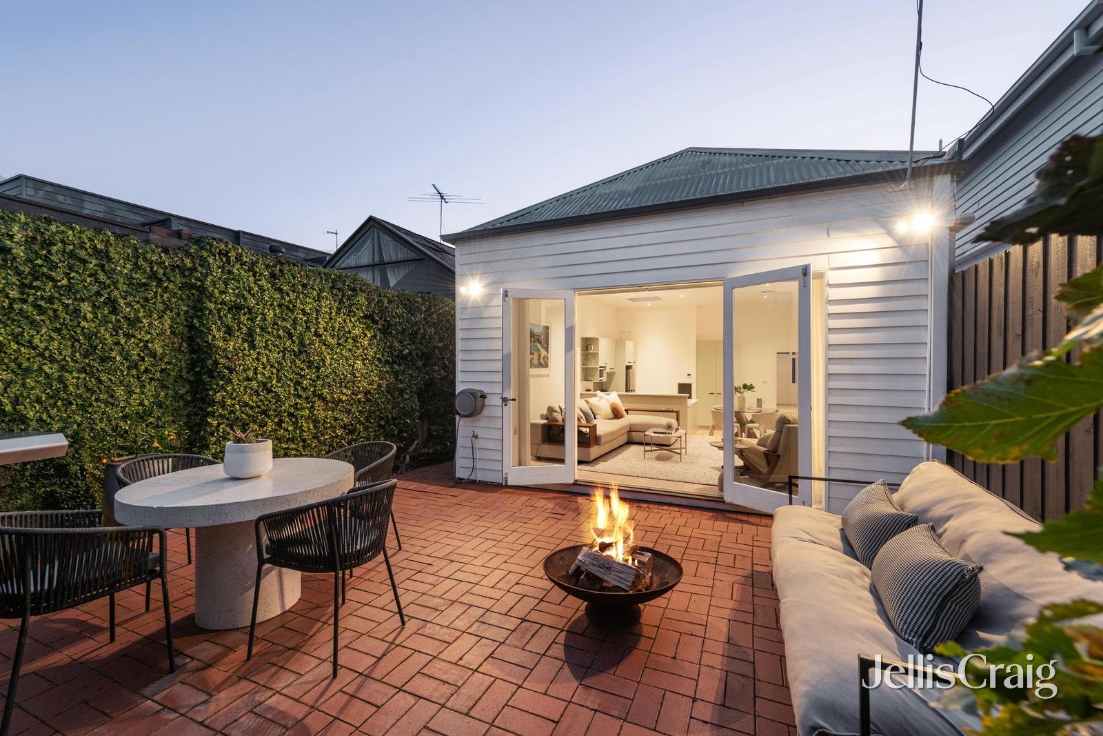26 Stuart Street, Armadale image 12