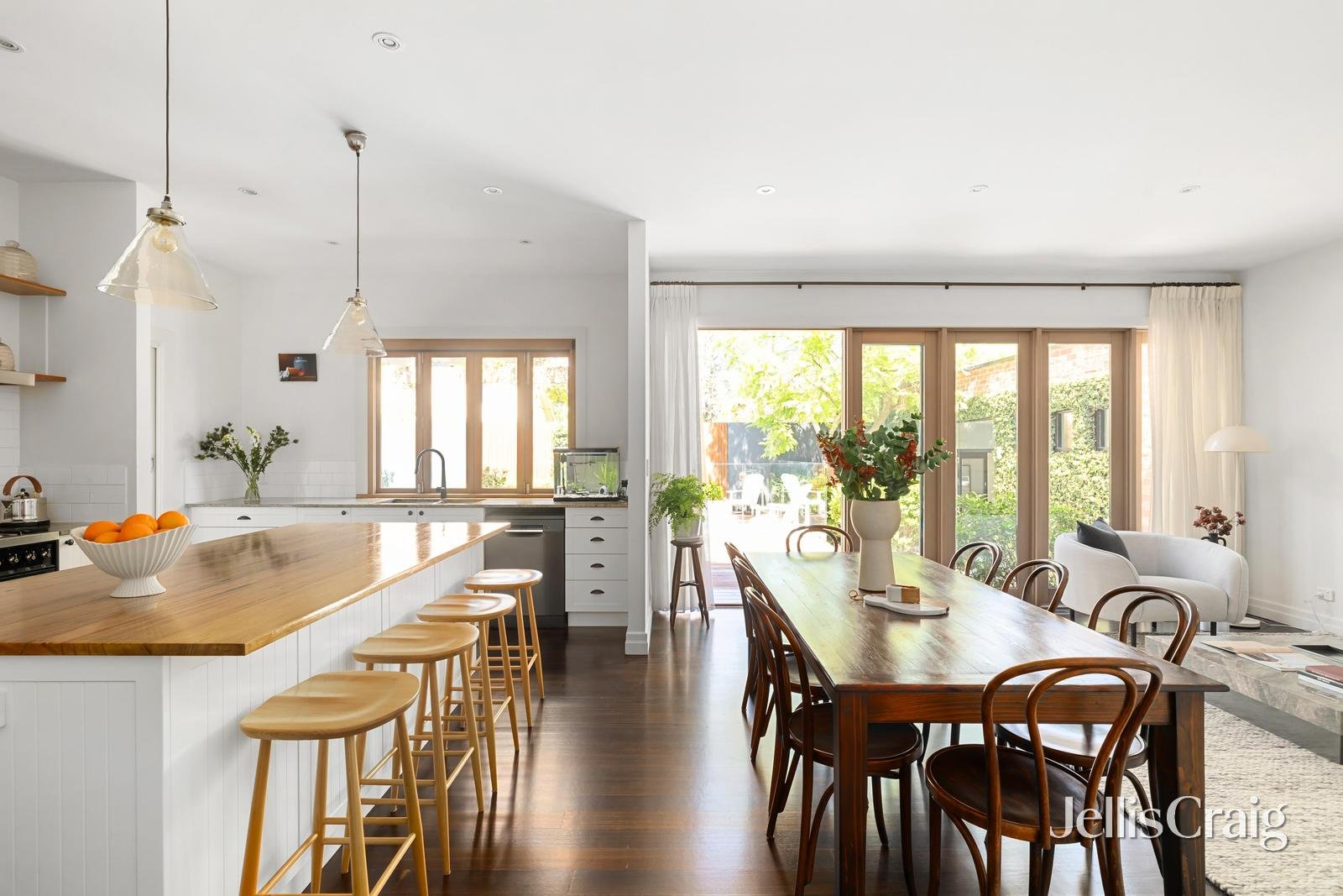 26 Swinburne Avenue, Hawthorn image 12