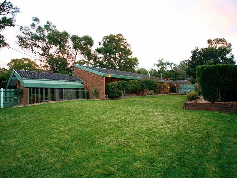 26 The Greenway, Heathmont image 3