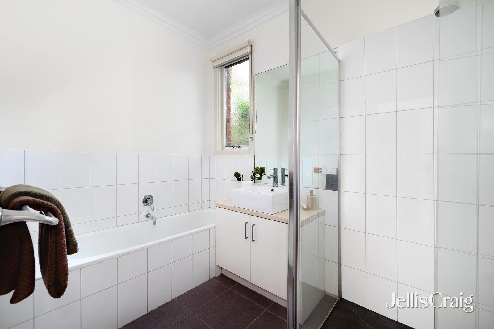 2/6 Walsh Street, Eltham image 11