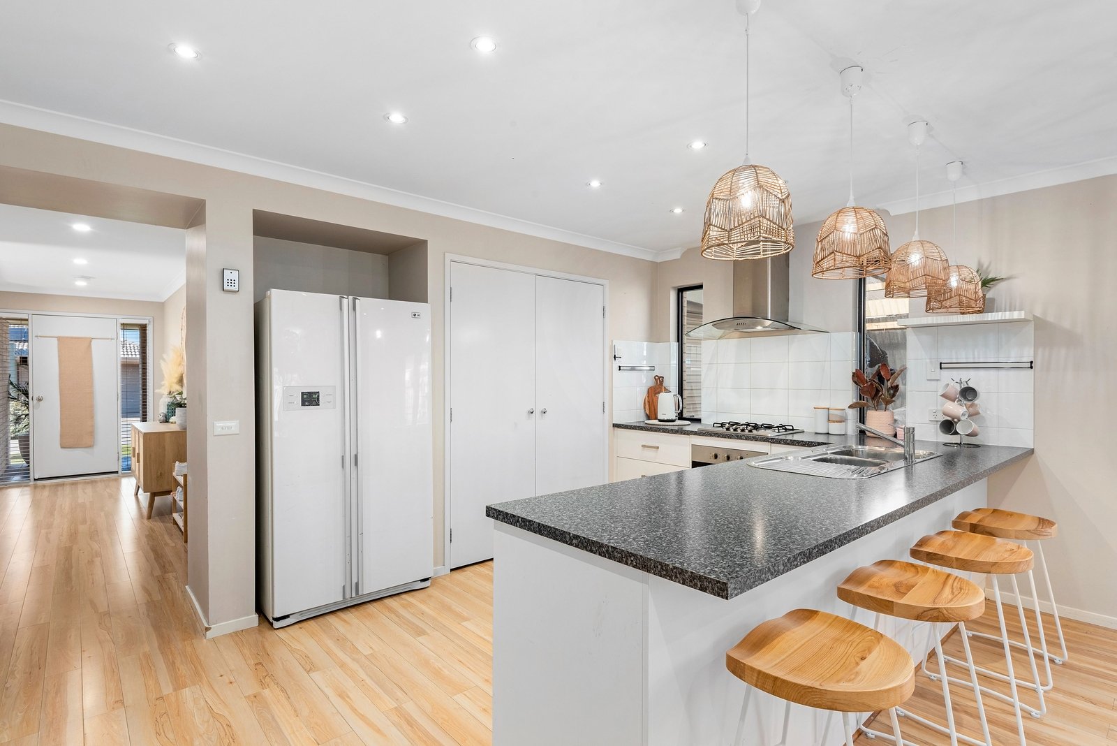 Property Gallery Thumbnail 3