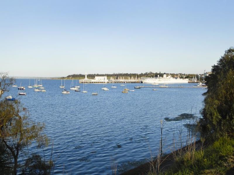 26 Western Beach, Geelong image 2