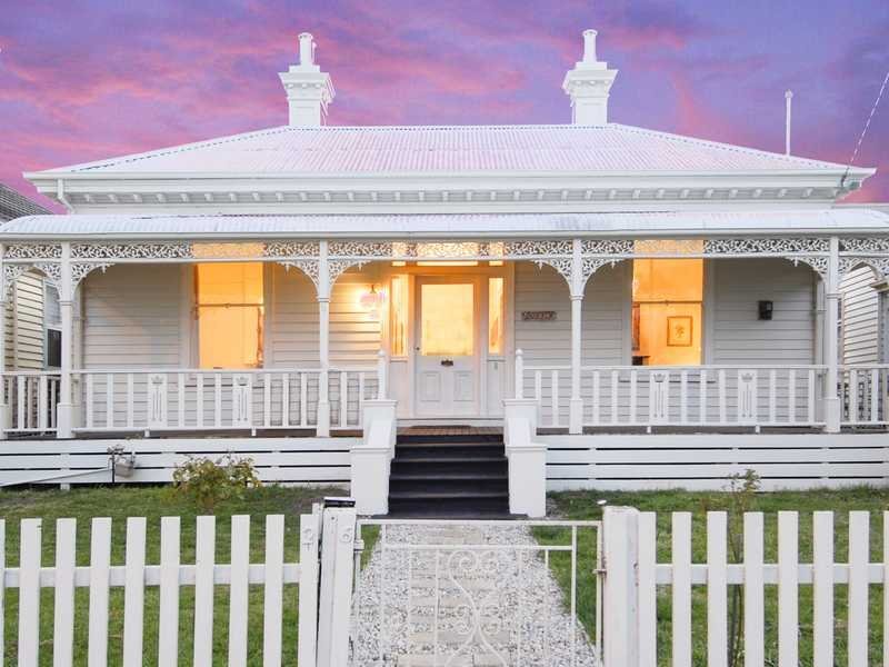 26 Western Beach Road, Geelong image 1