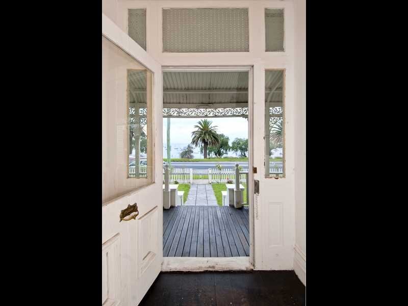 26 Western Beach Road, Geelong image 5
