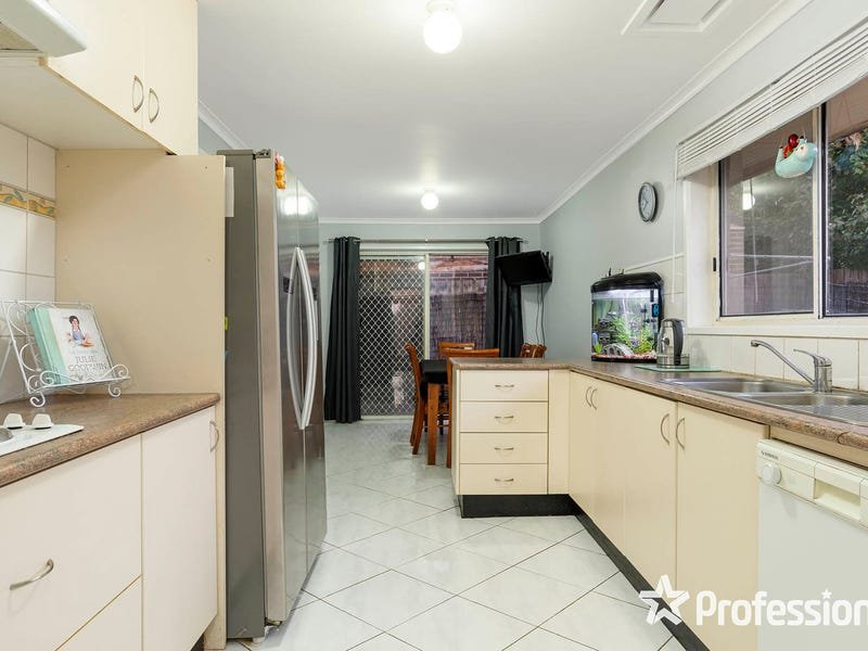 26 Williams Road, Mooroolbark image 5