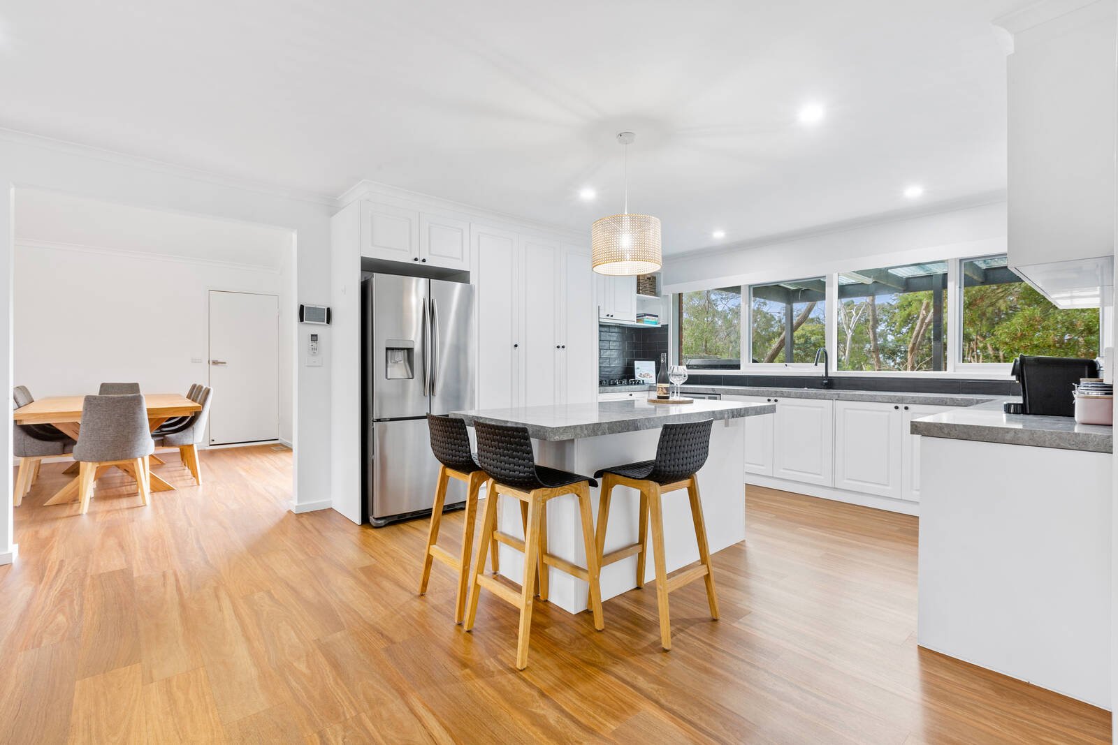 Property Gallery Thumbnail 3