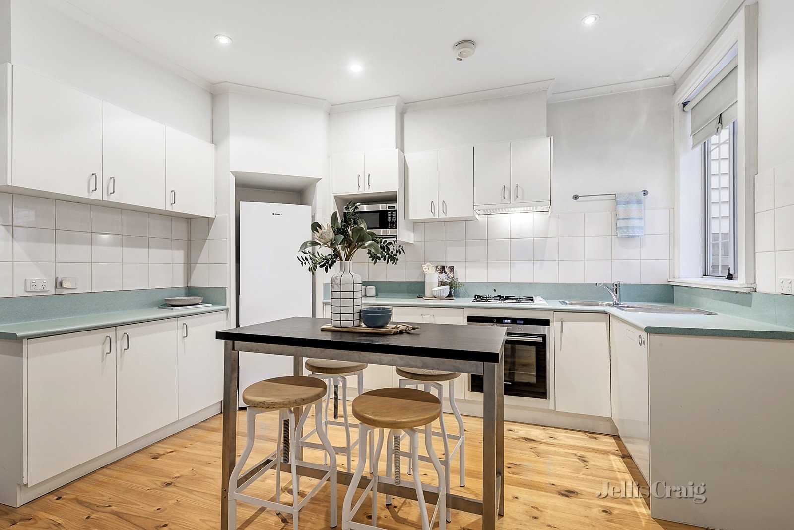 26 Wrights Terrace, Prahran image 3