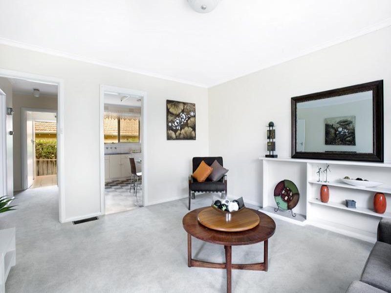 2/60 Barton Street, Surrey Hills image 3