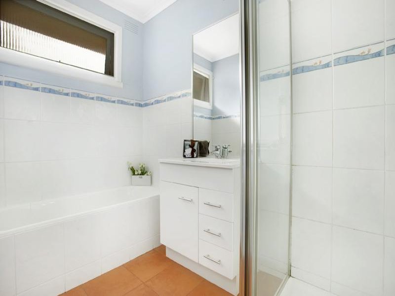 2/60 Barton Street, Surrey Hills image 6
