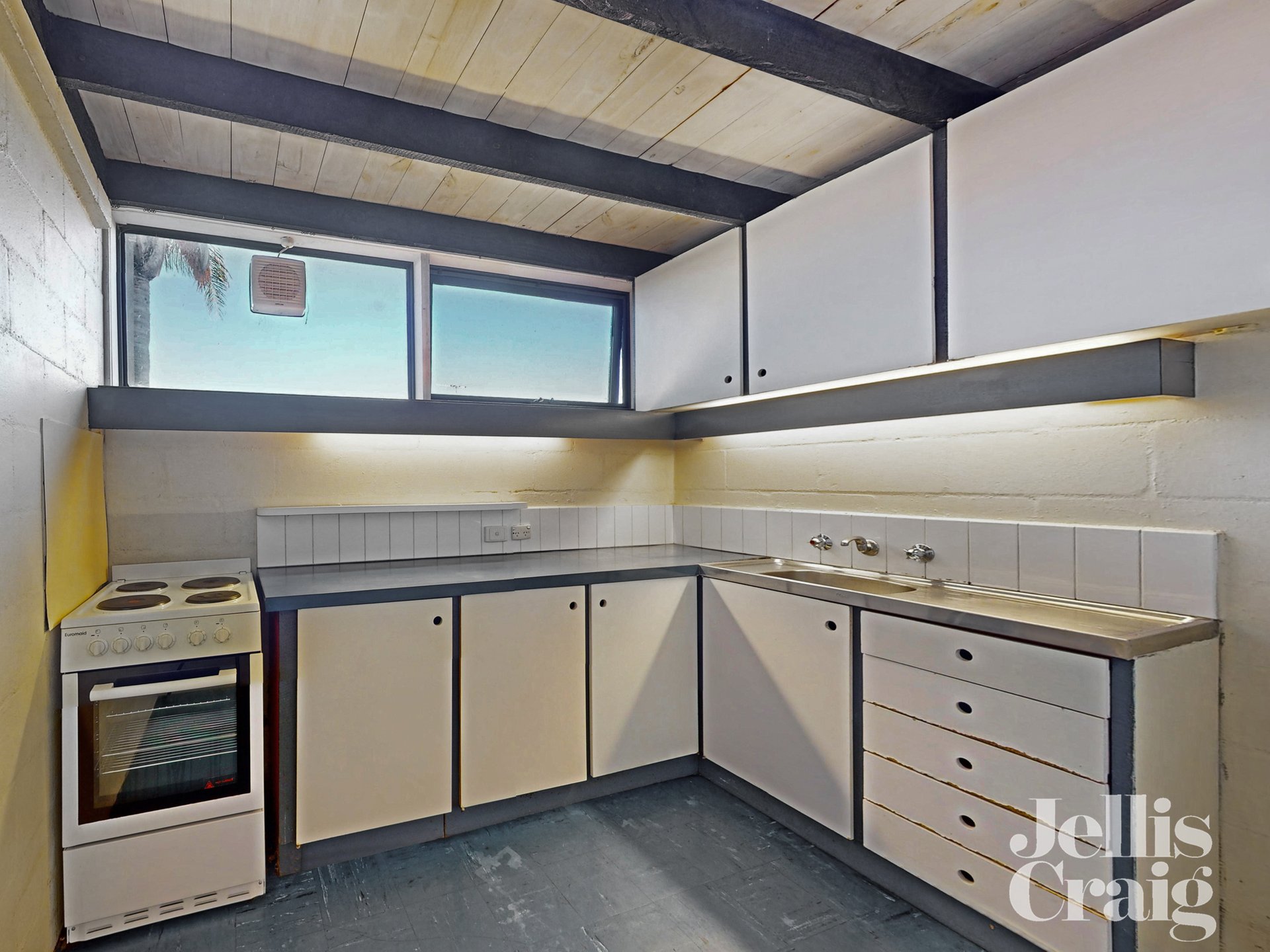 2/60 Chomley Street, Prahran image 4