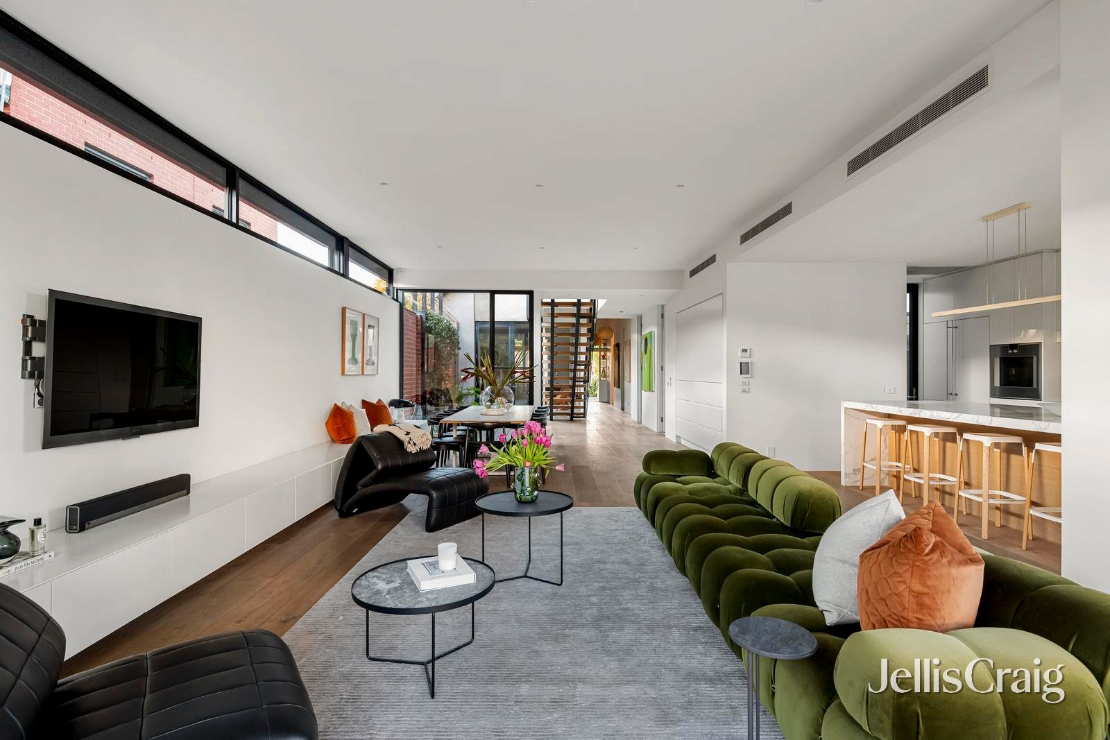 260 Danks Street, Middle Park image 4