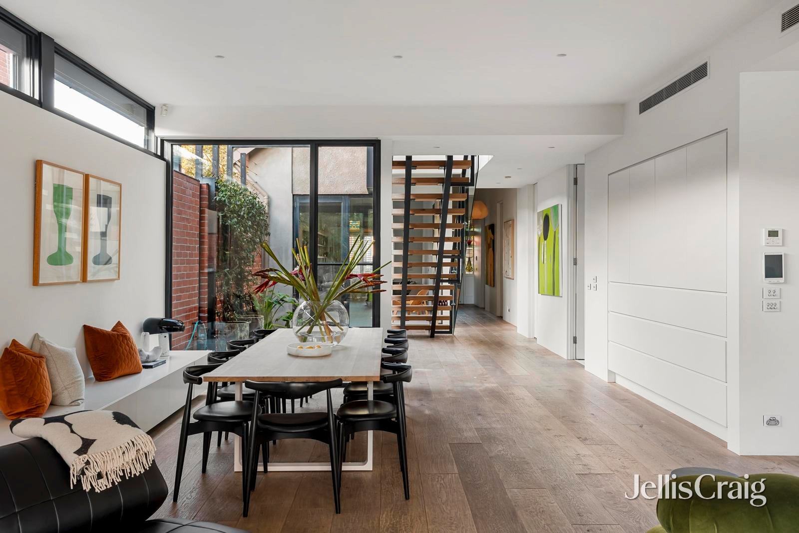 260 Danks Street, Middle Park image 7