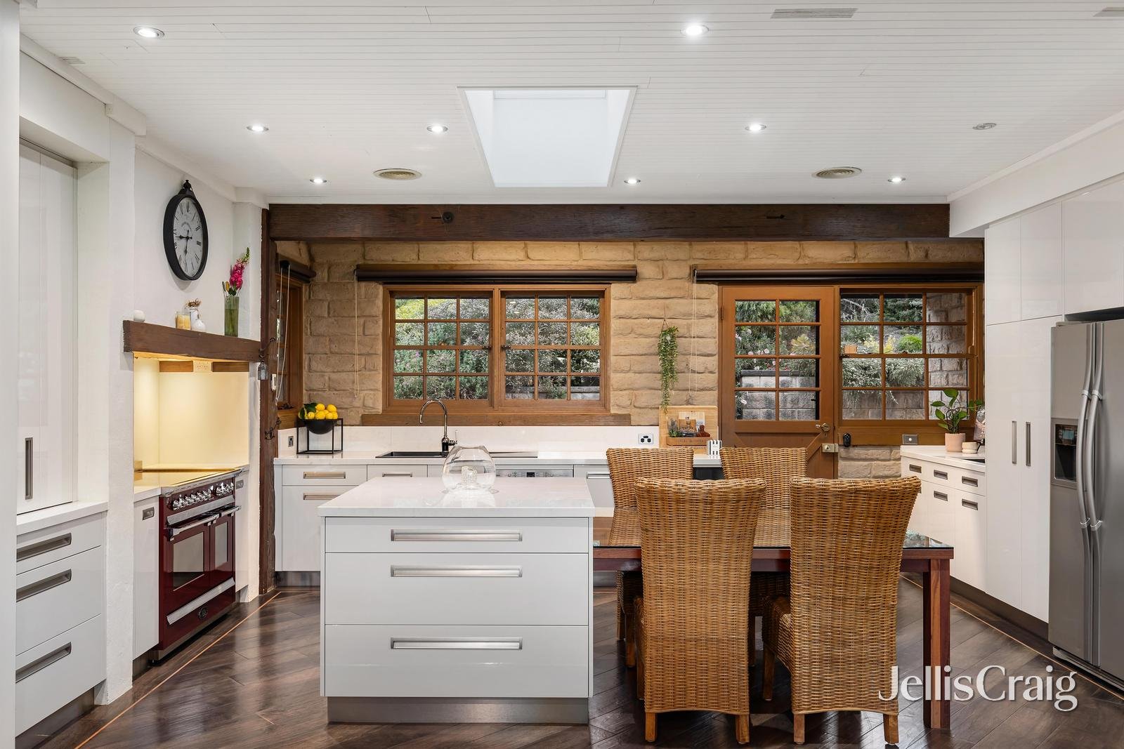 260 Flat Rock Road, Hurstbridge image 2