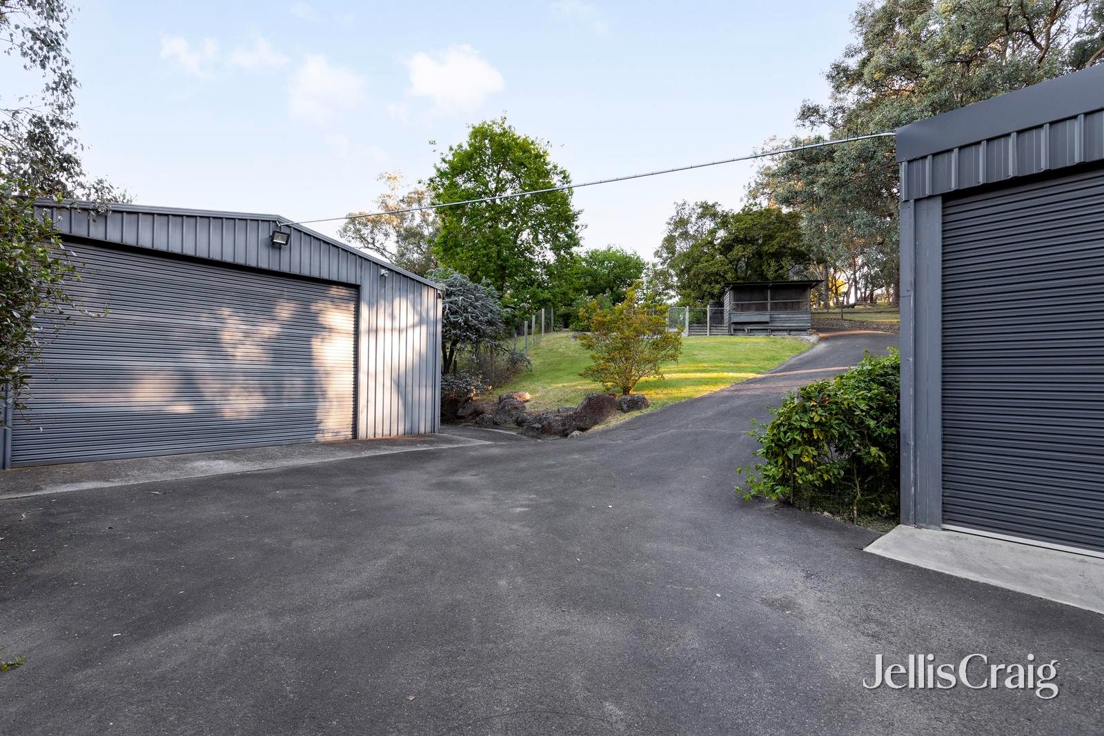 260 Flat Rock Road, Hurstbridge image 13