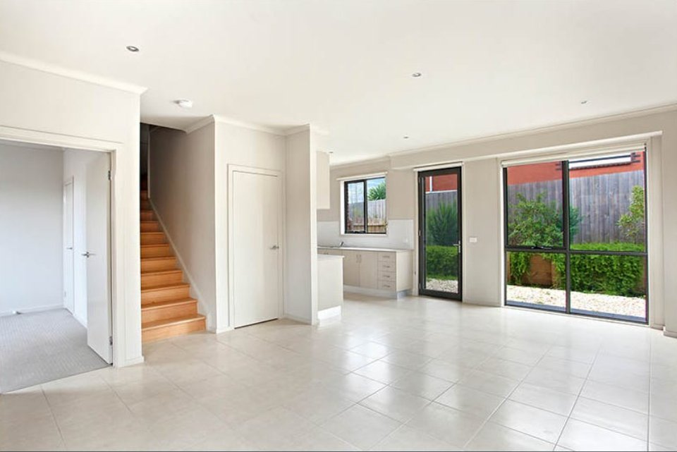 2/60 Maroondah Highway, Croydon image 2