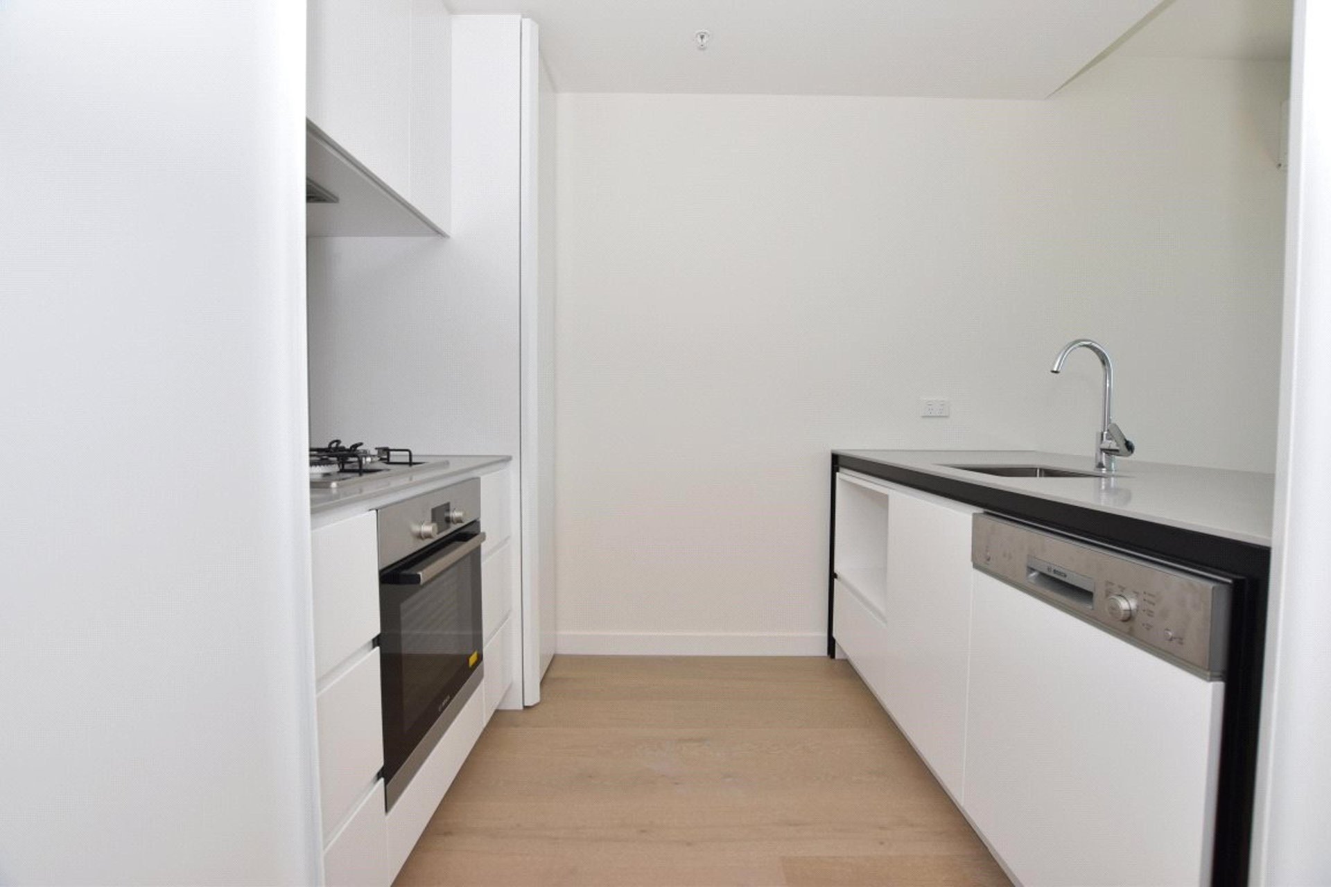 Property Gallery Thumbnail 4