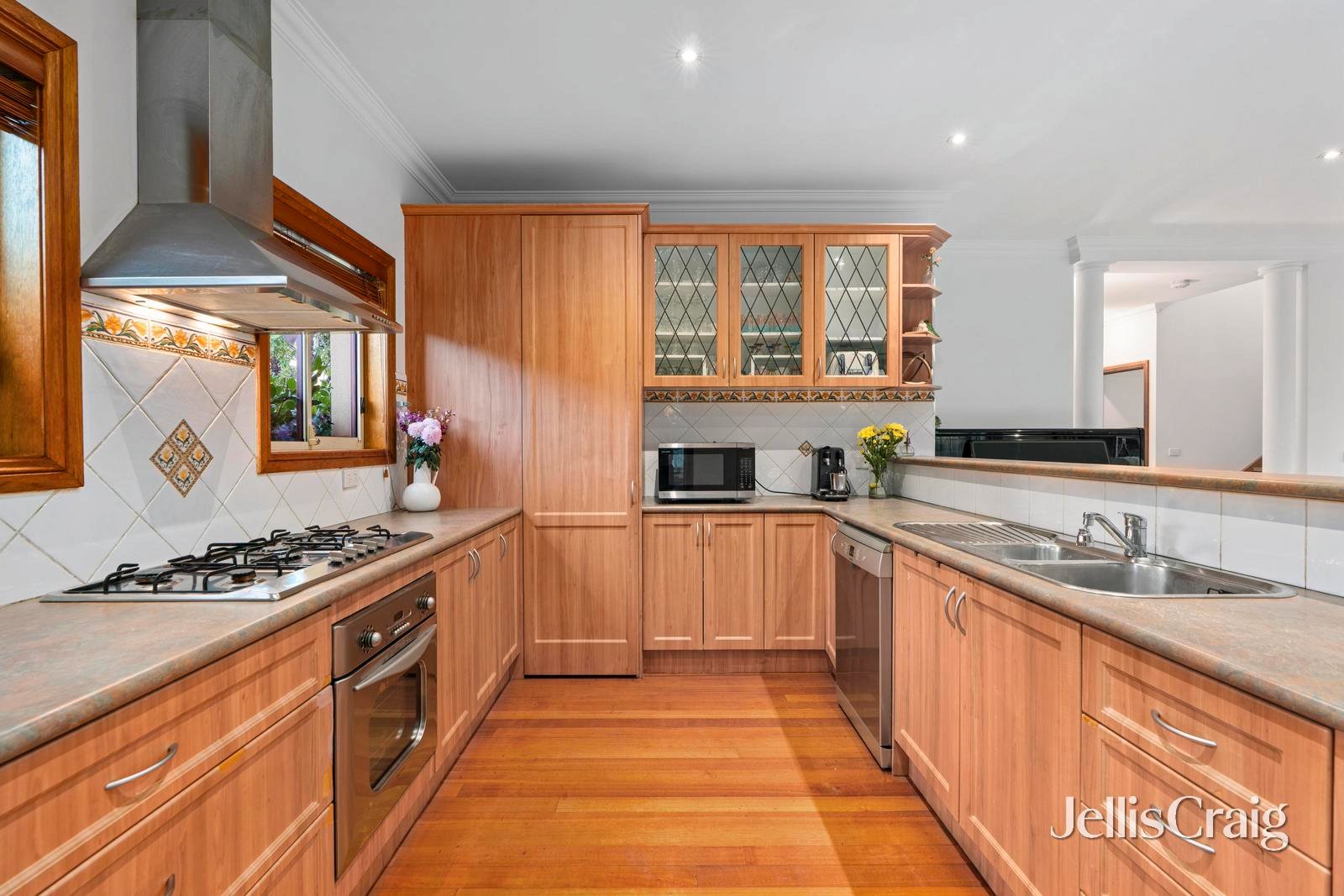 2/609 High Street Road, Mount&nbsp;Waverley image 6