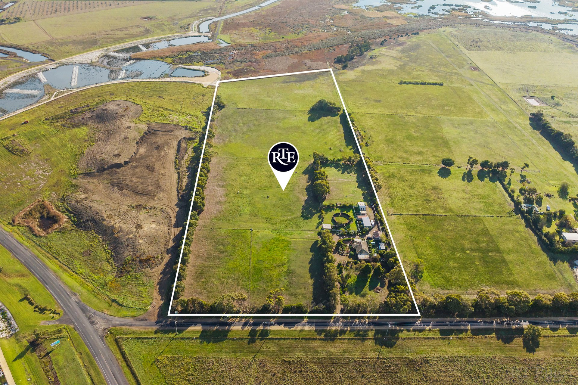 Property Gallery Thumbnail 6