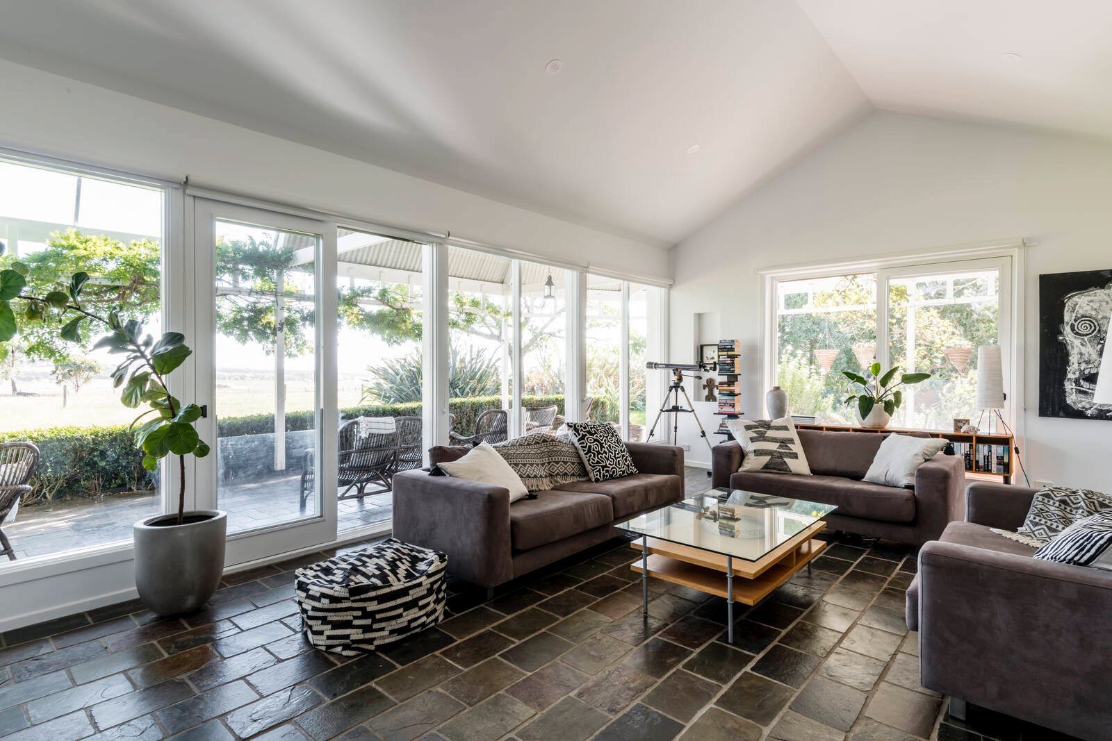 Property Gallery Thumbnail 5