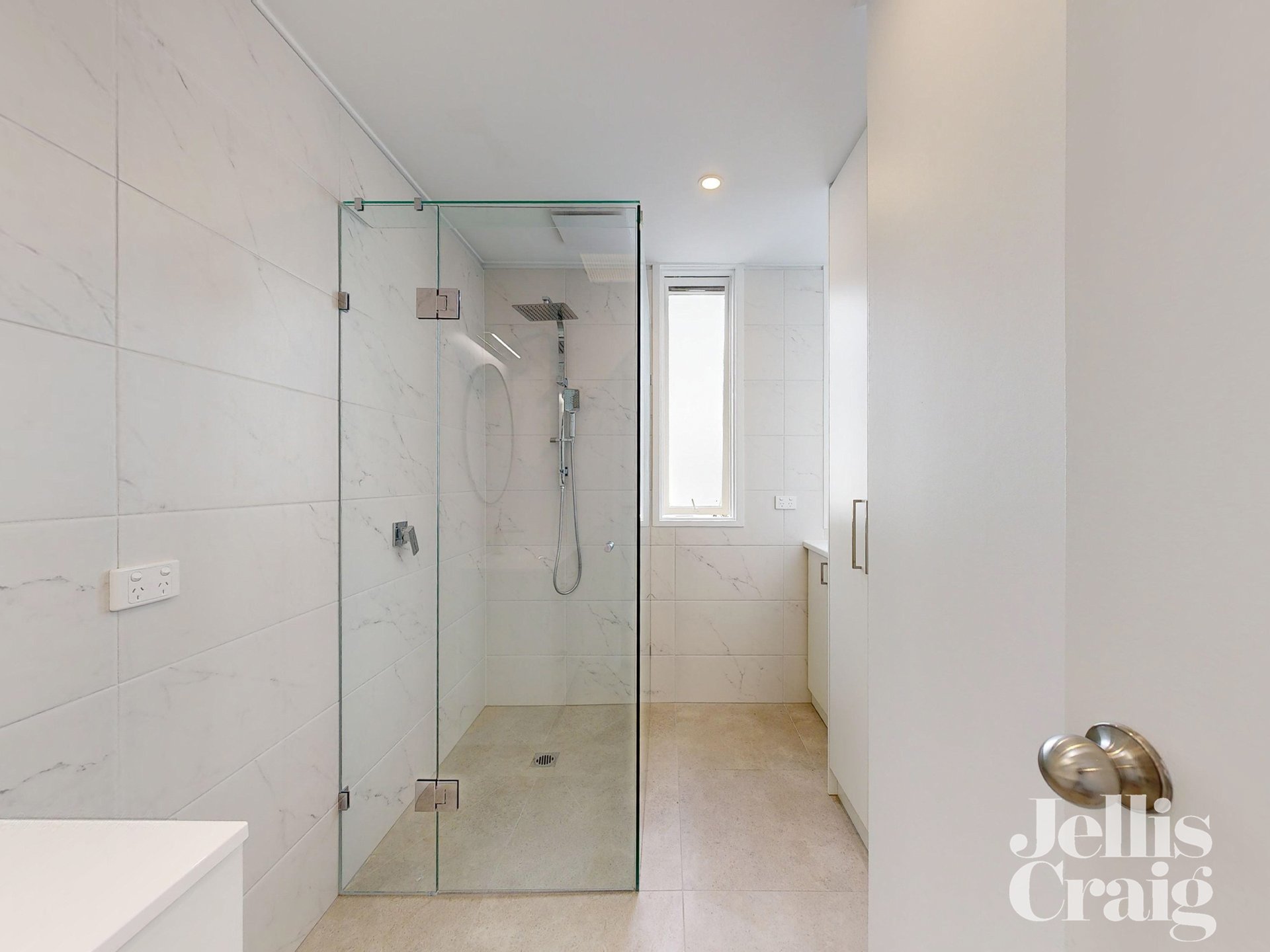 2/61-63 Denham Street, Hawthorn image 8