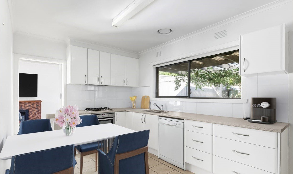 261 Chesterville Road, Moorabbin image 2