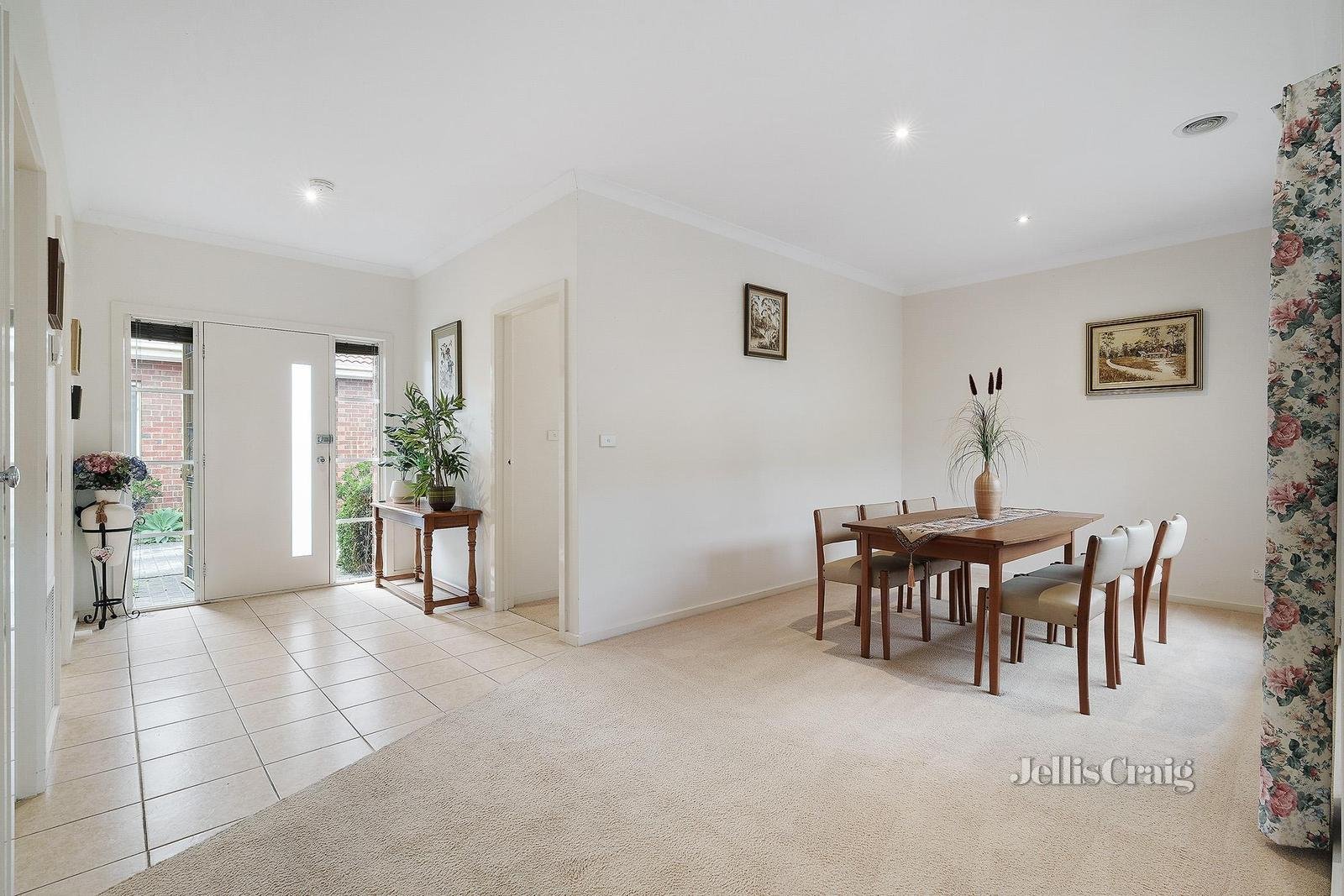 2/61 Eastgate Street, Pascoe Vale South image 3