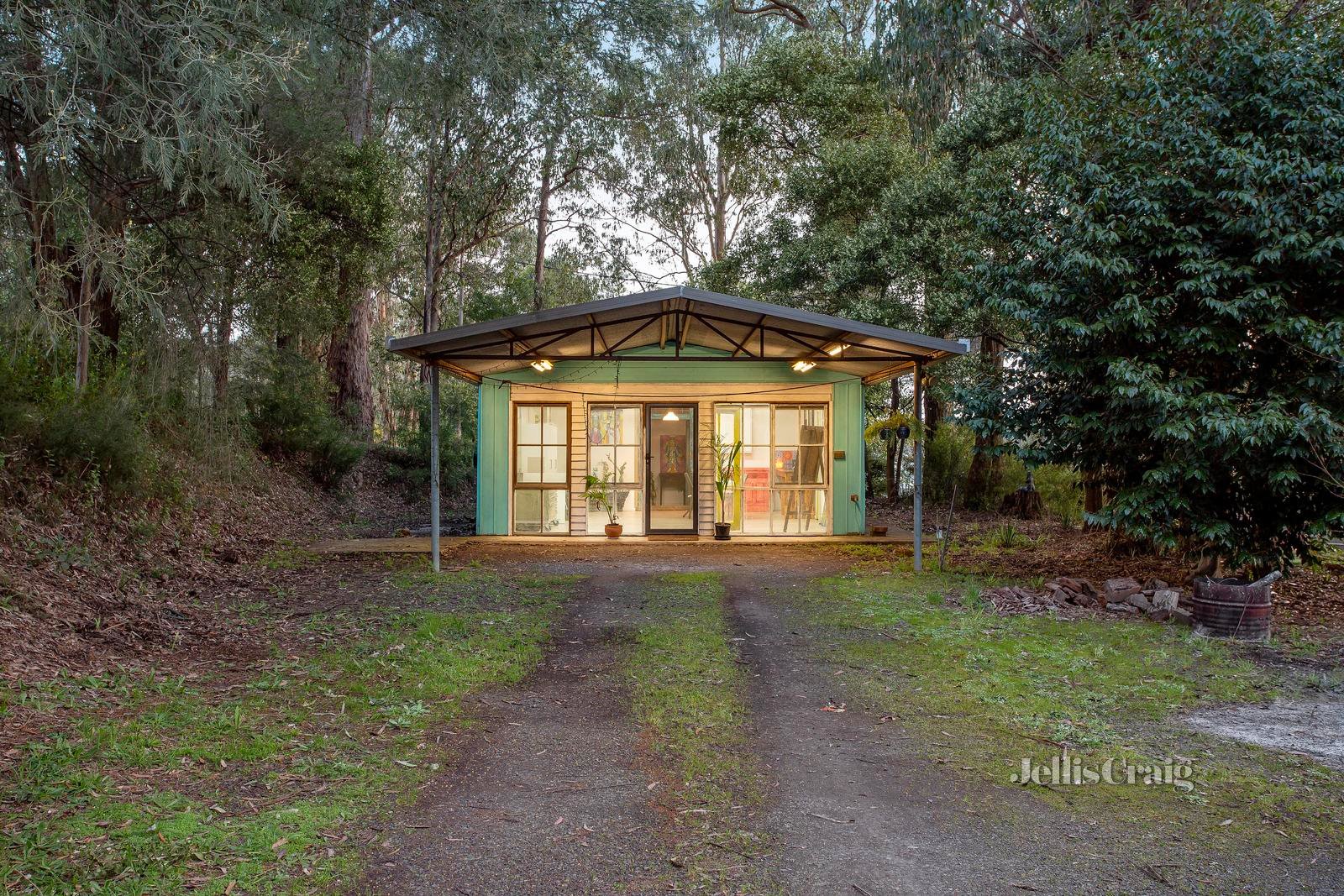 261 Kinglake Glenburn Road, Kinglake image 10