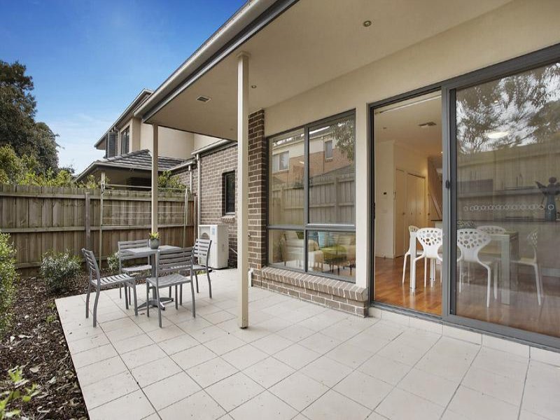 26/1 Nangnak Lane, Mont Albert image 8