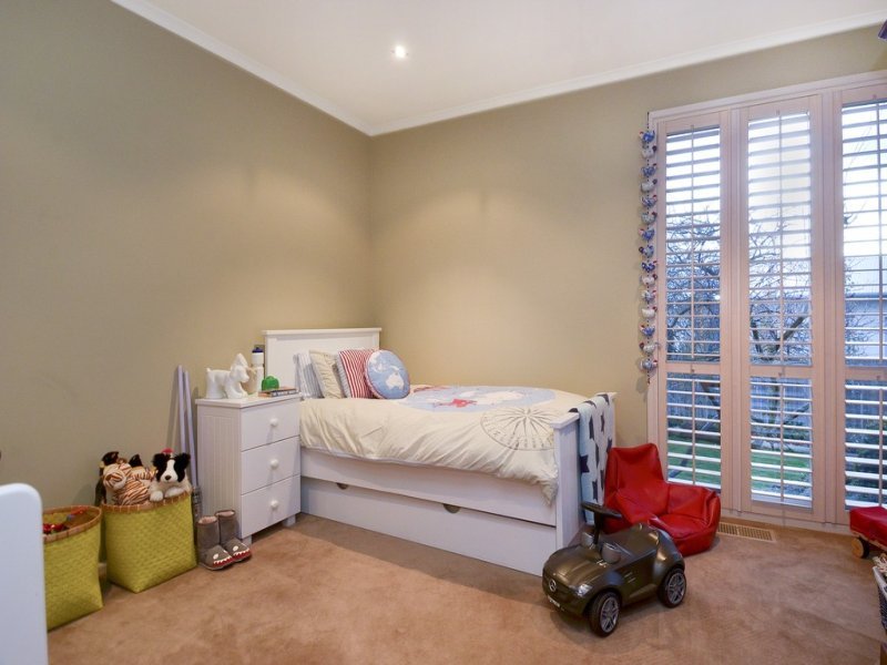 261 Noble Street, Newtown image 13