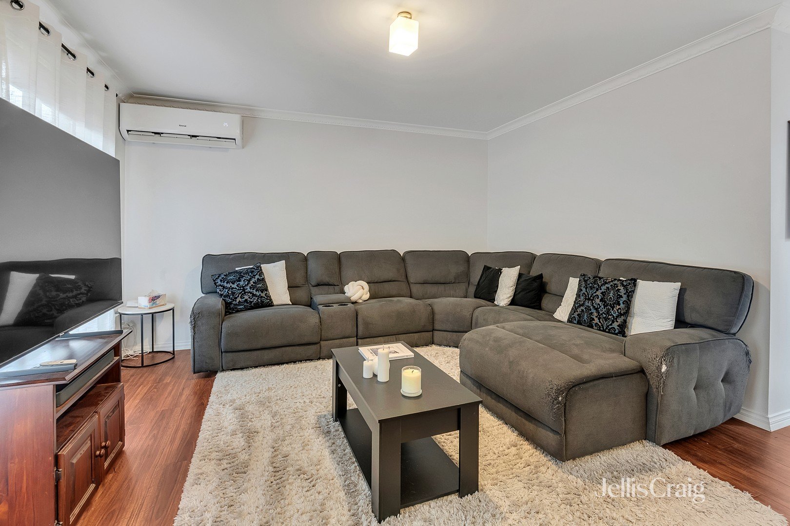 2/61 Northumberland Road, Pascoe&nbsp;Vale image 2
