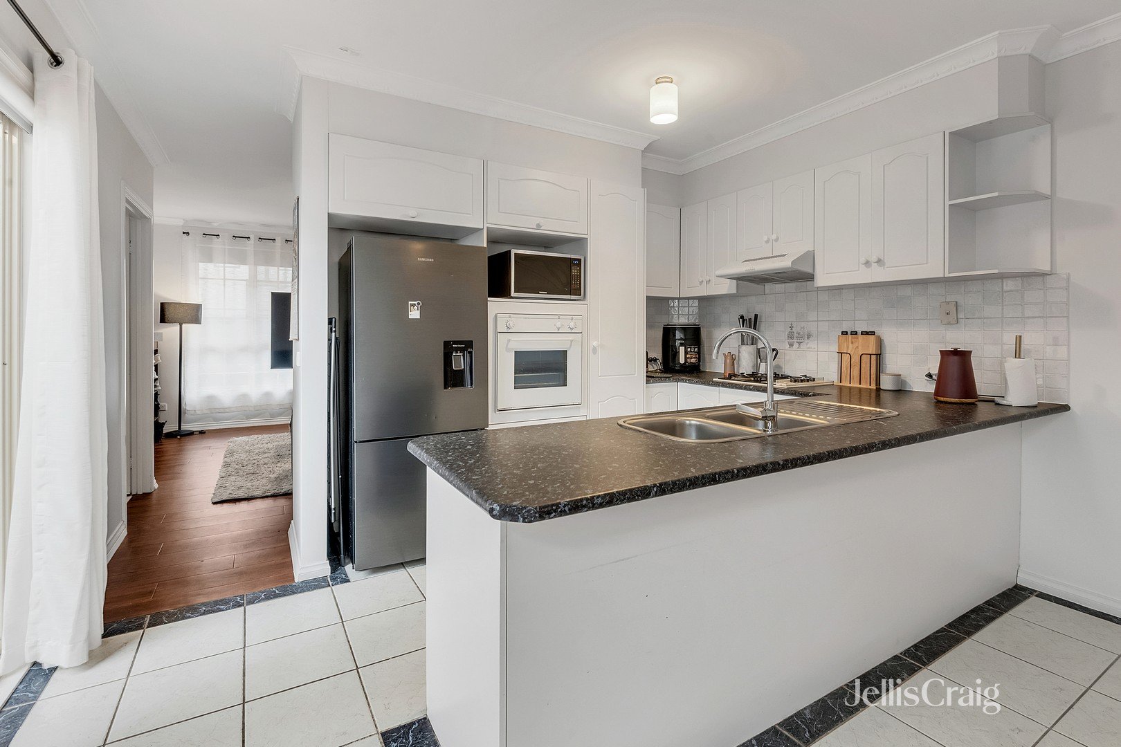 2/61 Northumberland Road, Pascoe&nbsp;Vale image 3