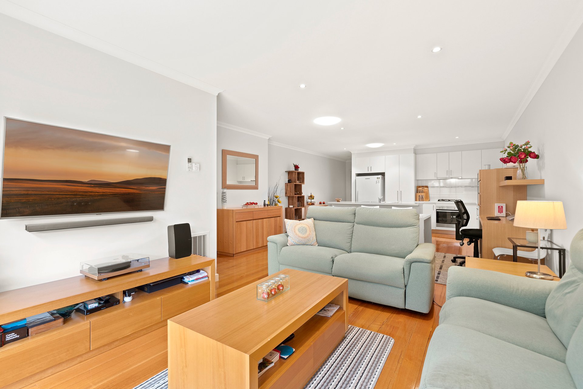 2/61 Ranfurlie Court, Forest Hill image 3