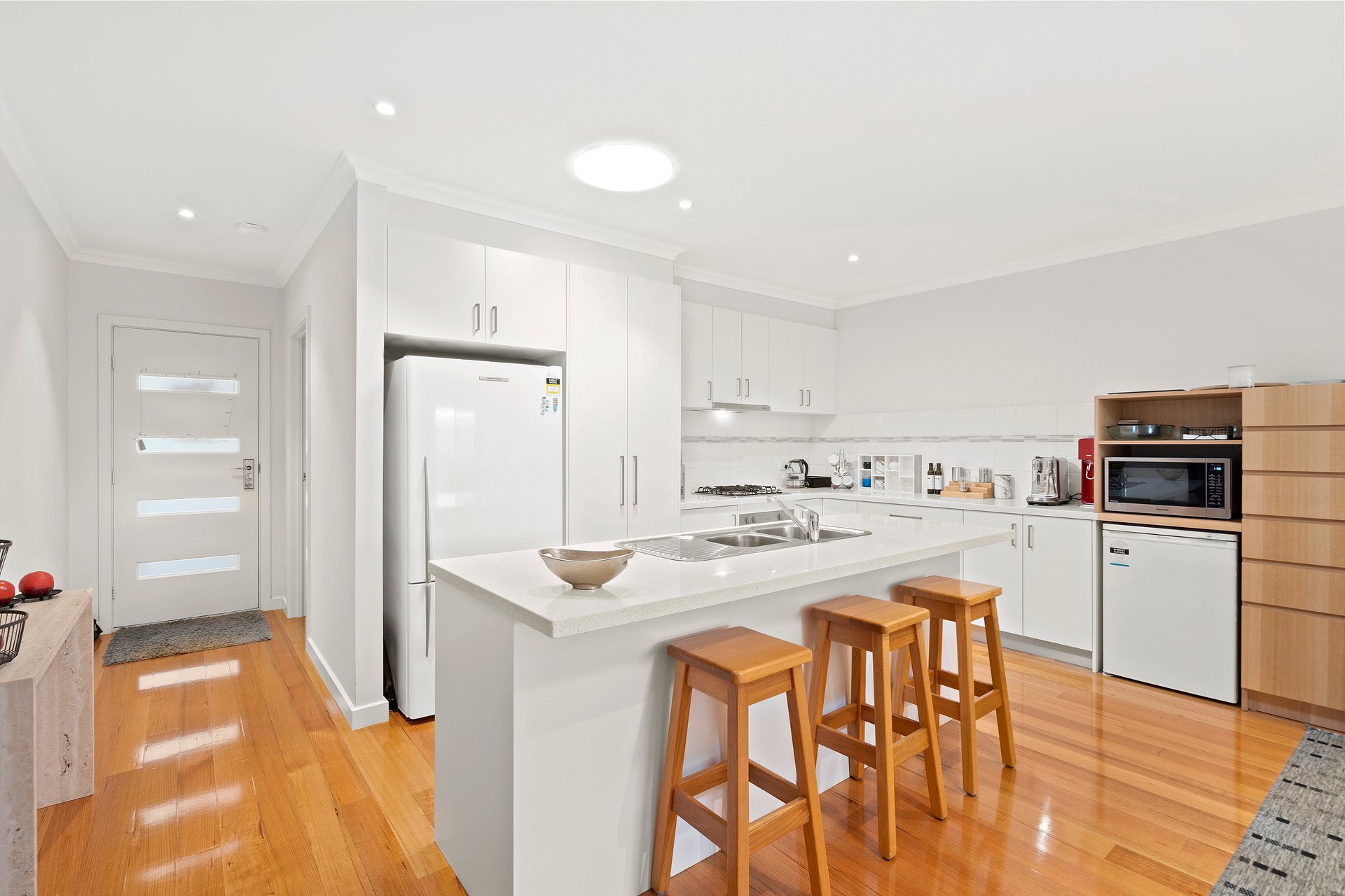 2/61 Ranfurlie Court, Forest Hill image 9