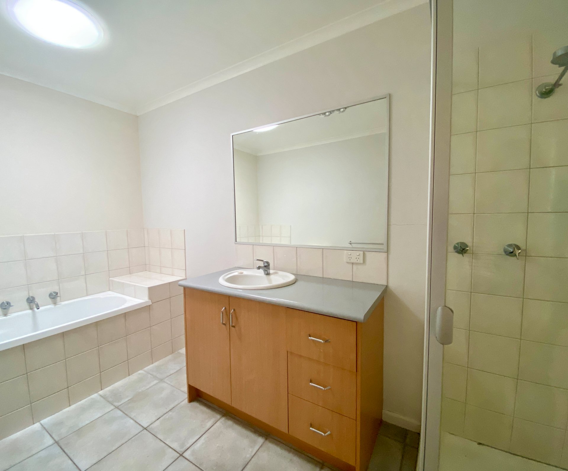 2/61 Rennie Street, Lara image 4